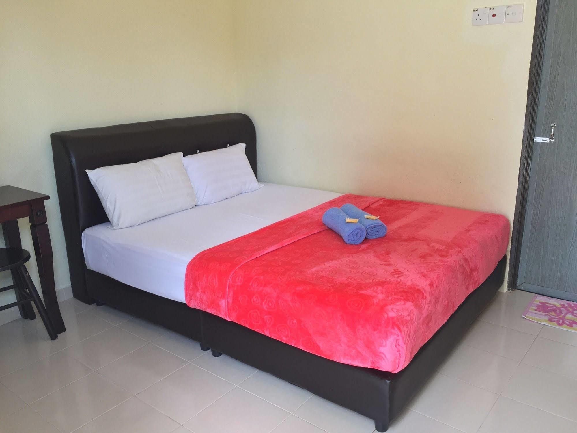 Rasa Senang Villa -Islam Guest Only Pantai Cenang  Eksteriør billede