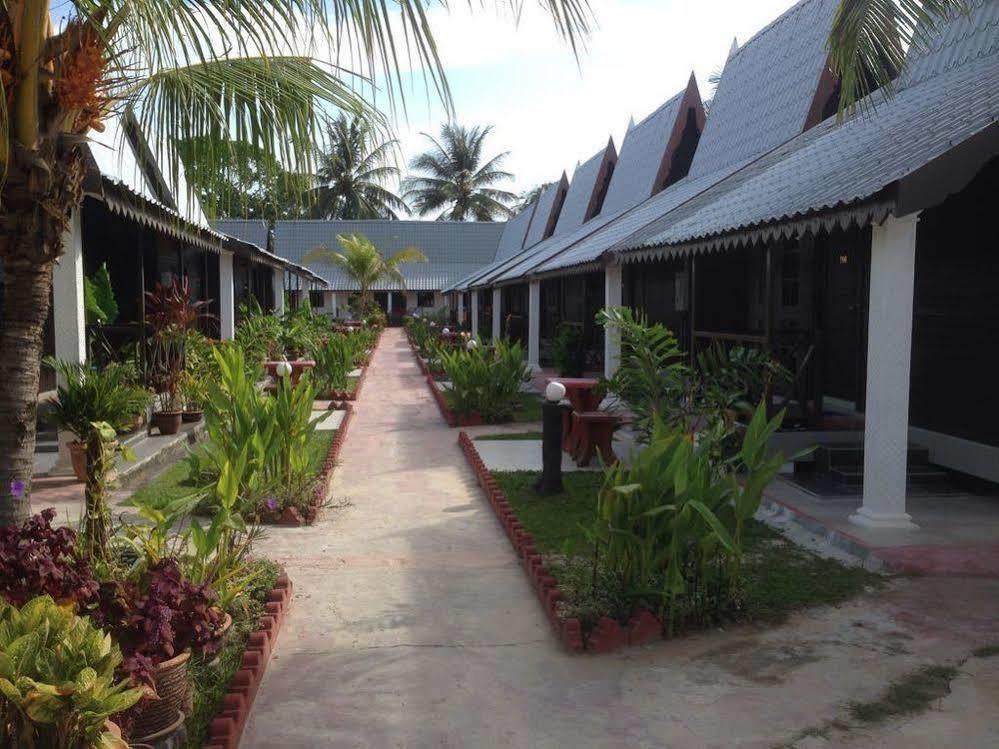 Rasa Senang Villa -Islam Guest Only Pantai Cenang  Eksteriør billede