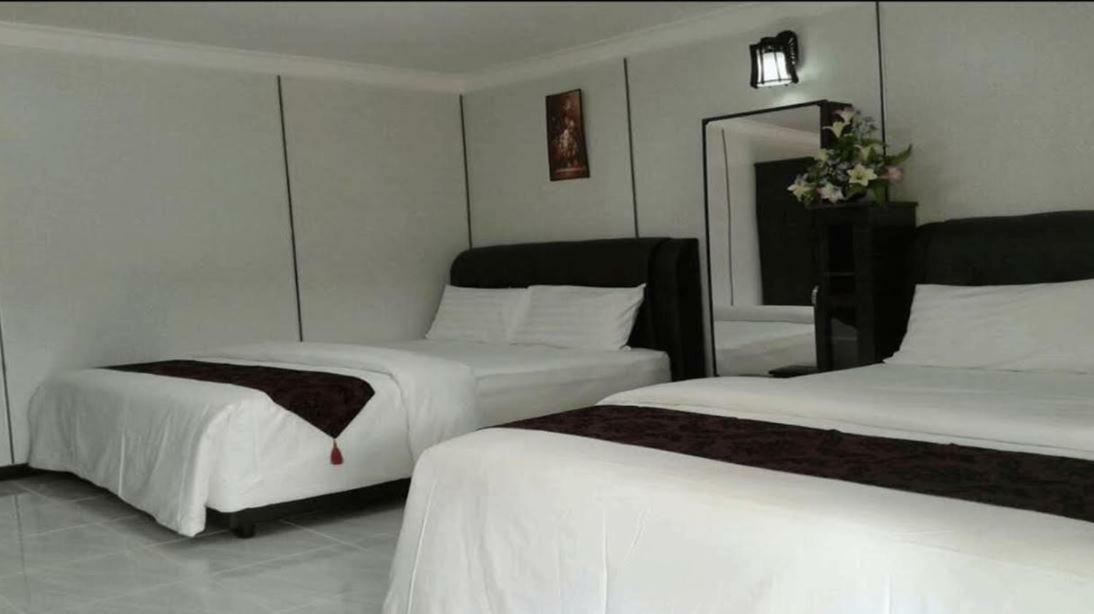 Rasa Senang Villa -Islam Guest Only Pantai Cenang  Eksteriør billede